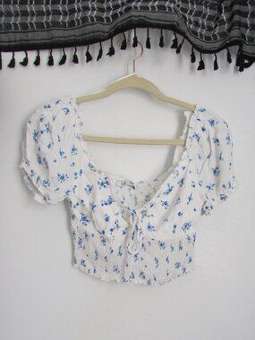 Gab & Kate Floral Puff Sleeve Crop Top
